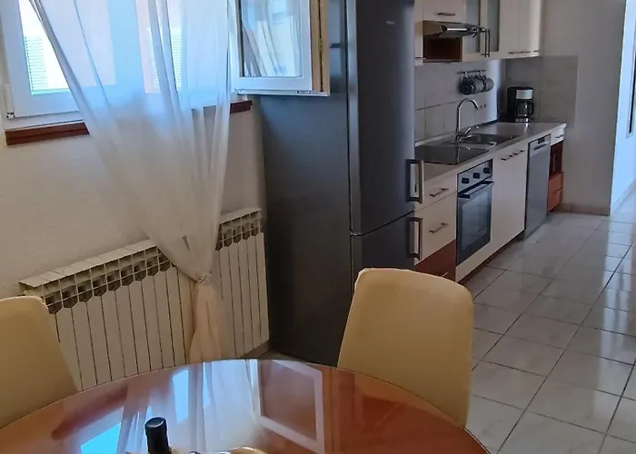 Sprljan Apartamento *