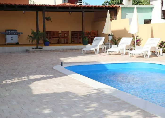 Апартаменты Sprljan Водице